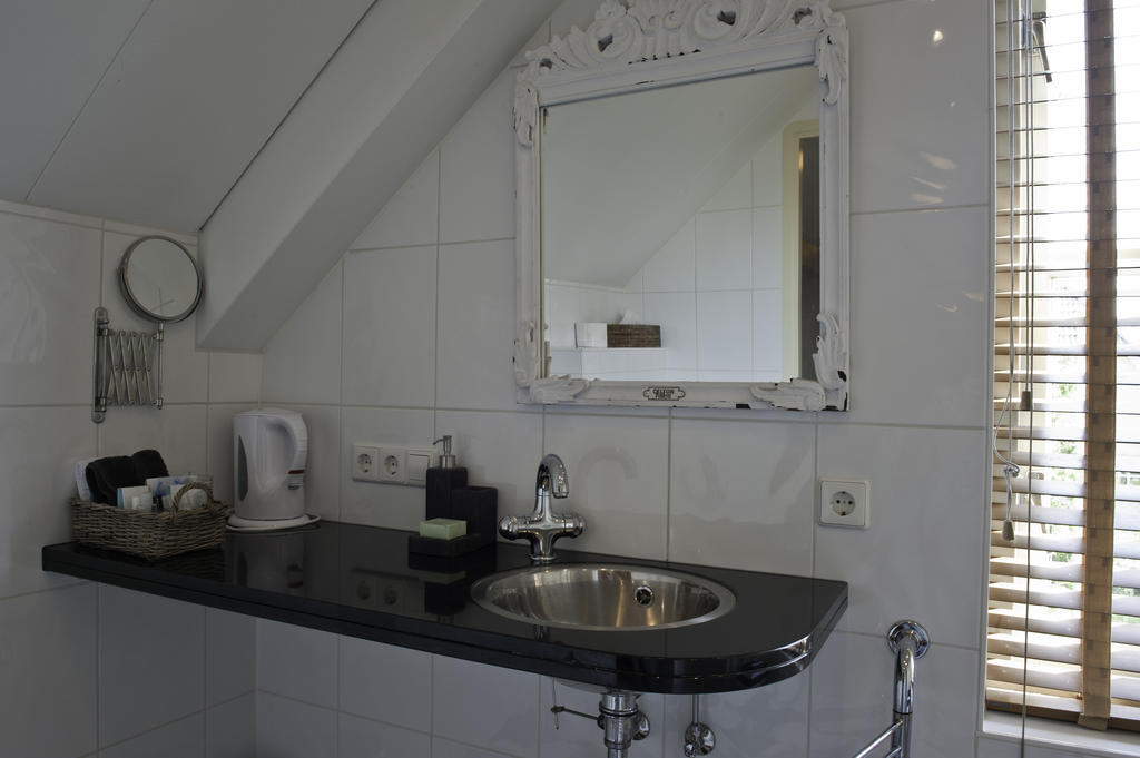 Bed&Breakfast Het Winterkoninkje Zuid-Scharwoude Номер фото